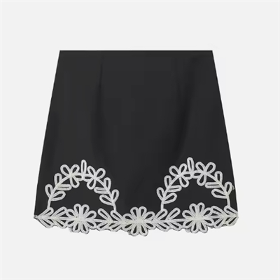 Saia de seda bordada à mão